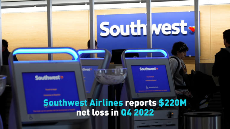 Southwest Airlines reports $220M net loss in Q4 2022