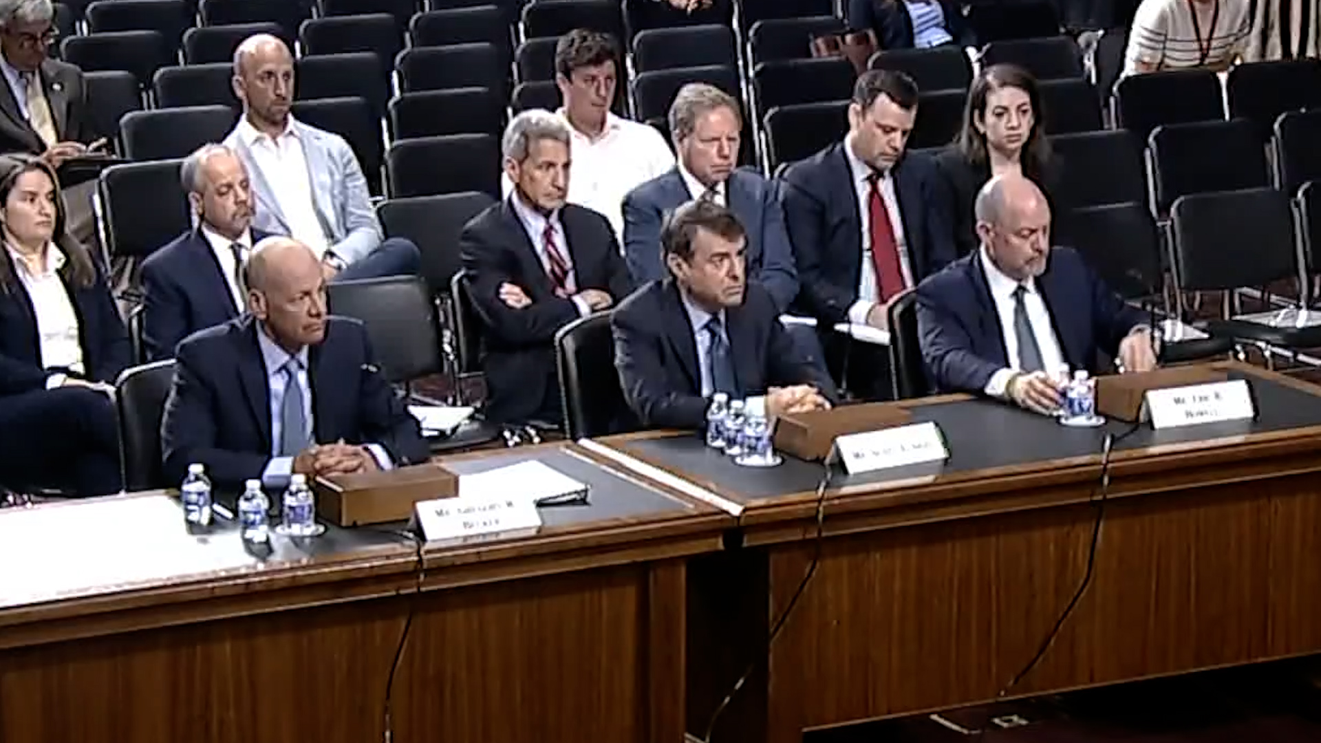 Former bank executives testify in Congress