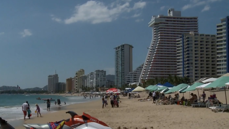 Large numbers of Chinese tourists heading back to Mexico | CGTN America