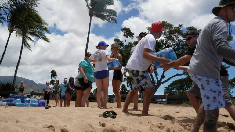 Lahaina residents unite in the aftermath of wildfires