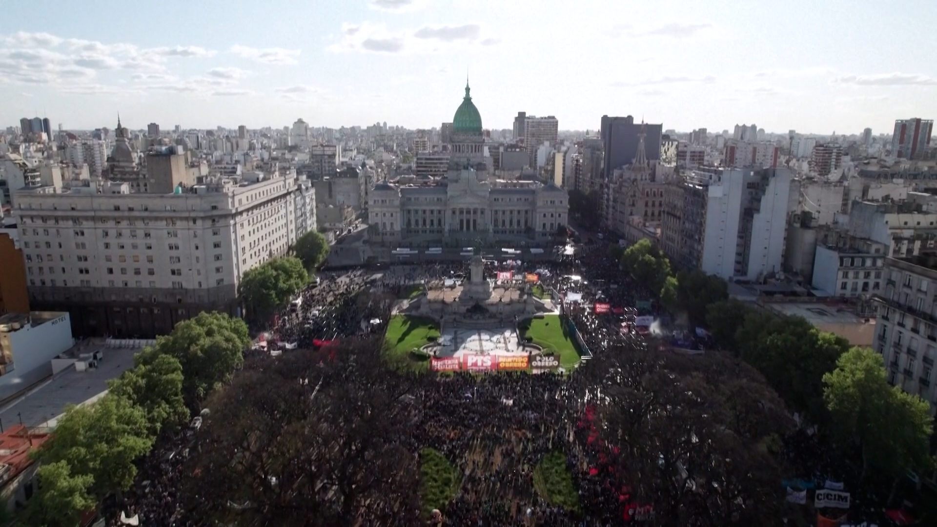 Mass protests in Argentina over President Milei’s university funding cuts