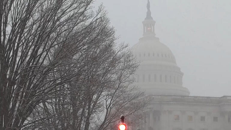 Winter storms hit U.S. from coast to coast