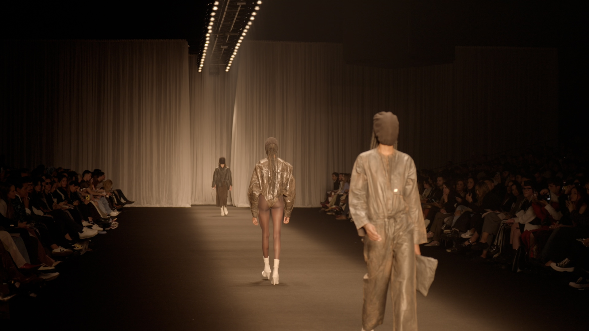 Colombian designers showcase sustainable fashion