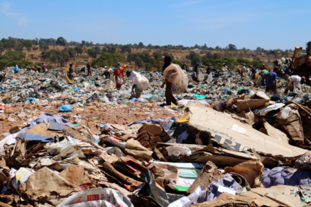 The closure of an old dump
threatens the livelihoods of thousands of people who survive on what they
can scavenge there. Lixão da Estrutural dump