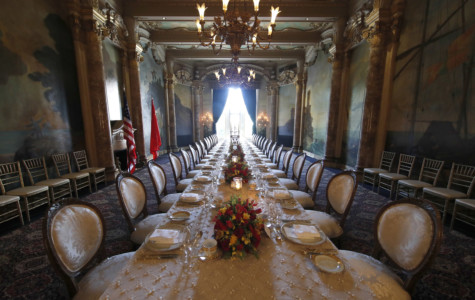 The table is set and ready for a dinner hosted by President Donald Trump for Chinese President Xi Jinping at the Mar-a-Lago resort in Palm Beach, Fla., on Thursday, April 6, 2017. (AP Photo/Alex Brandon) Trump US China