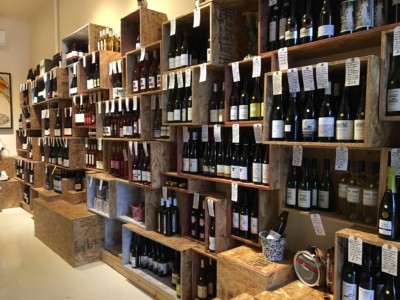 Female winemakers featured at California wine store, Vinafore